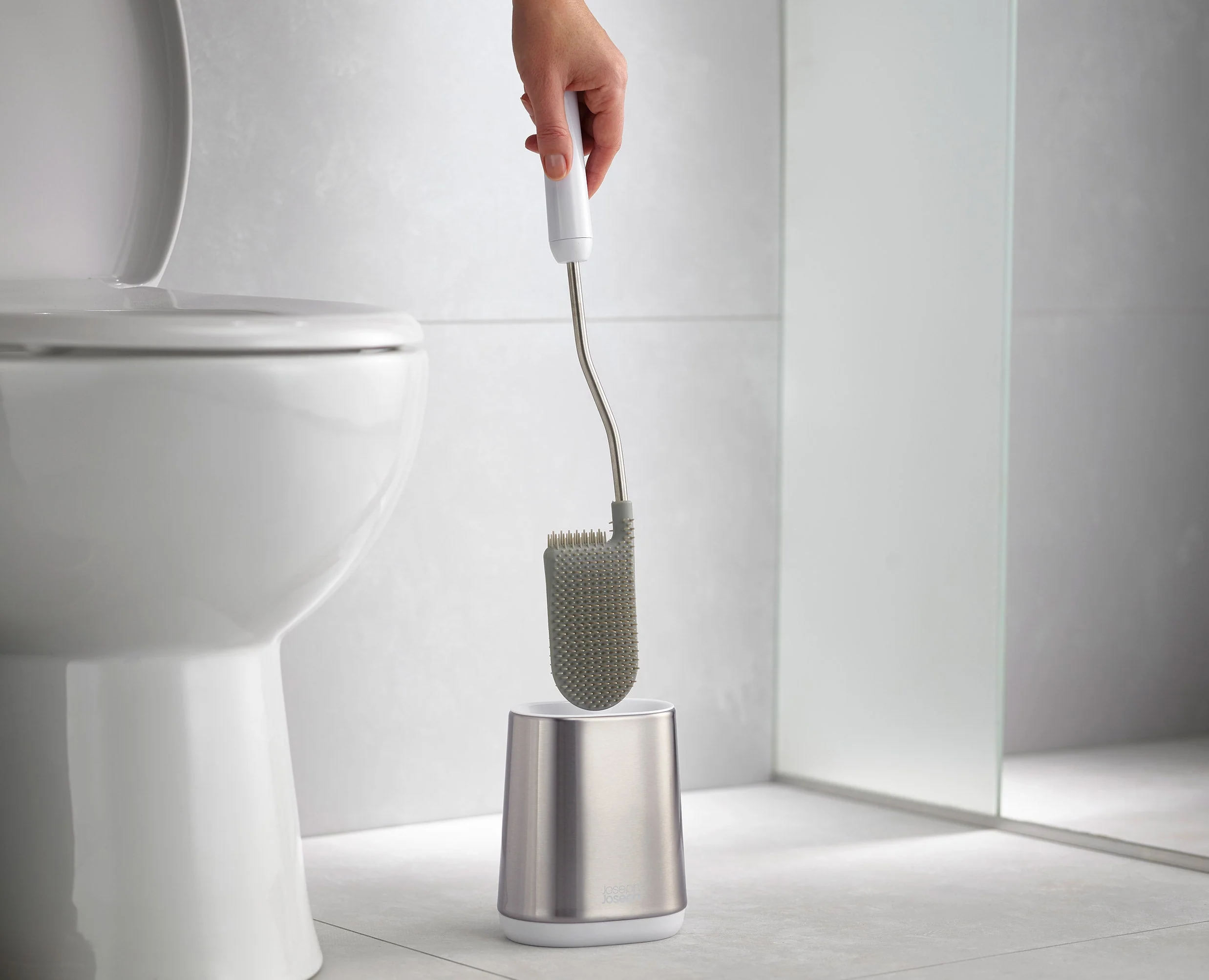 Flex™ Lite Pack of 2 Stainless-Steel Toilet Brushes - Image 4