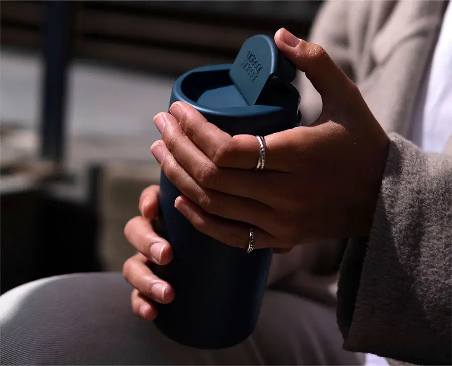 Sipp™ Blue Travel Mug Large with Hygienic Lid 454ml - Image 2