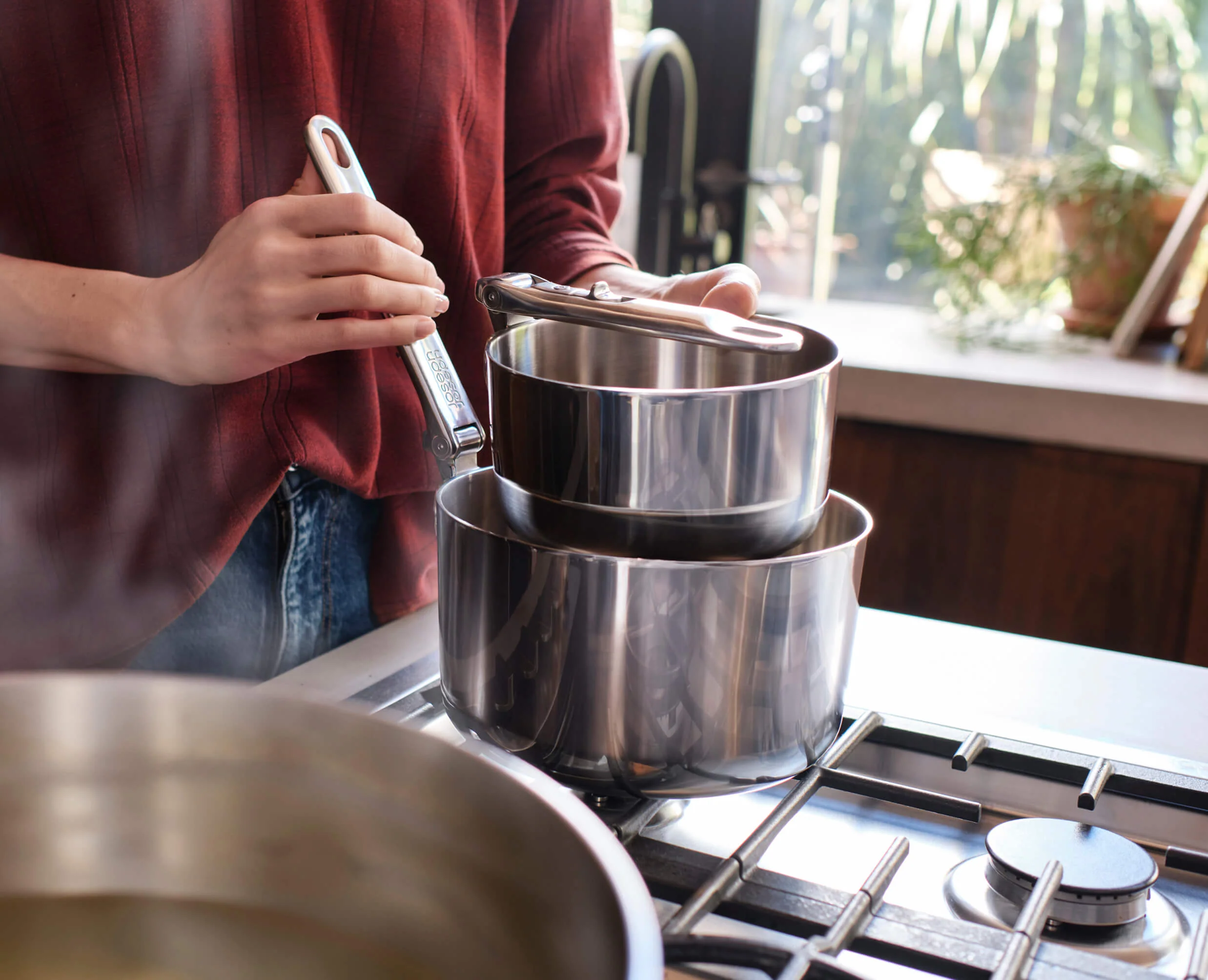 Space Steel Folding Handle 3-Piece Saucepan Set - Image 4