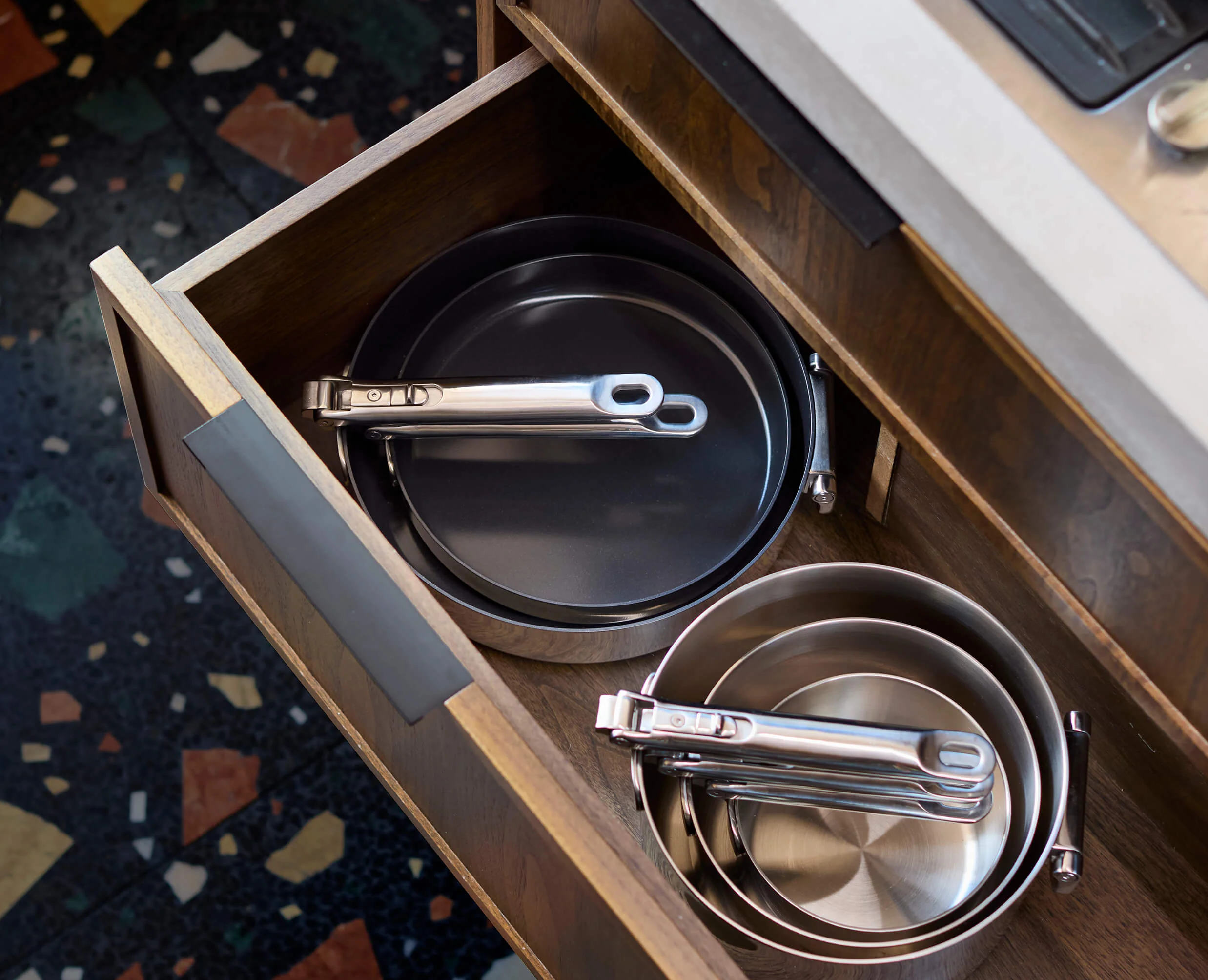 Space Steel Folding Handle Non-Stick 2-piece Frying Pan Set - Image 2